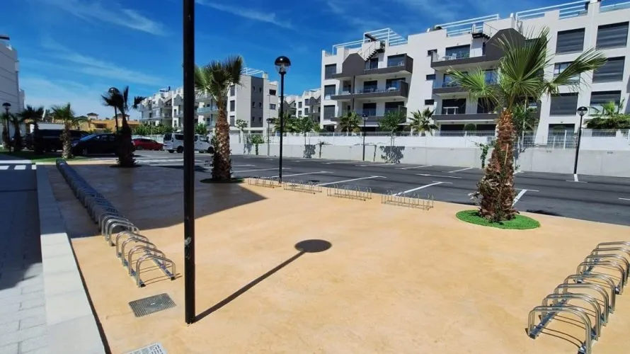2 bedrooms apartment for sale, Villamartin, Spain No. 555 № 25
