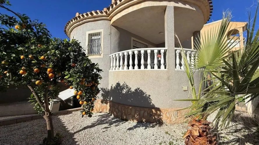 4 bedrooms villa for sale, Playa Flamenca II, Spain No. 169 № 4