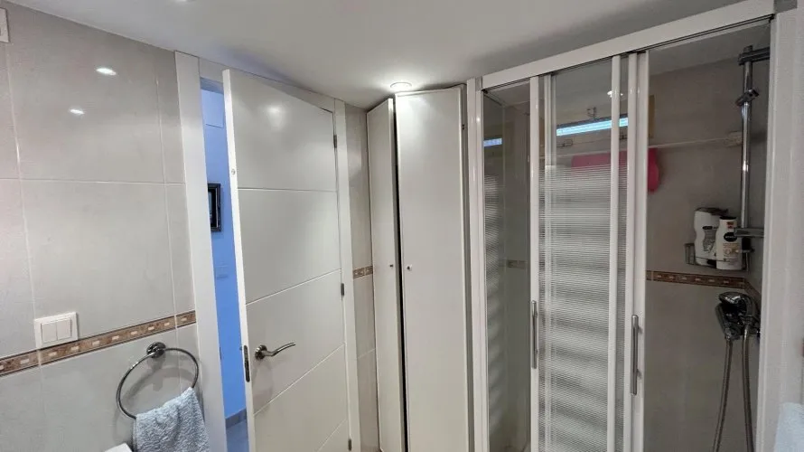 1 bedroom apartment for sale, Benidorm, Spain No. 860 № 10