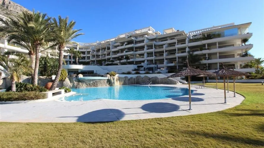 260m² apartment for sale, El Mascarat, Spain No. 914 № 6