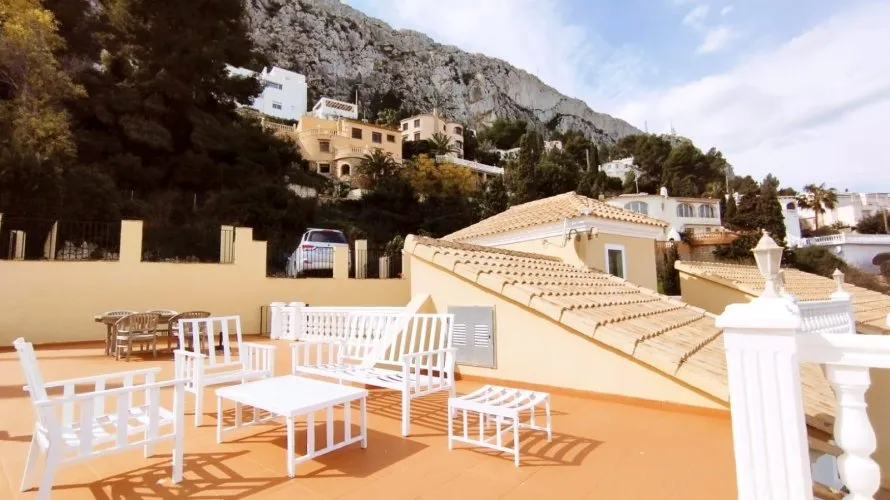 8 bedrooms villa for sale, Maryvilla, Spain No. 408 № 23