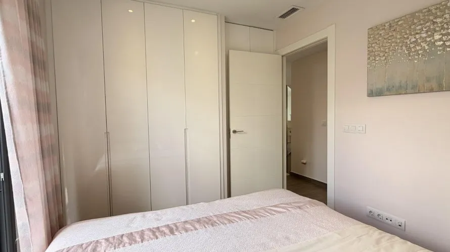 5 bedrooms villa for sale, Torrevieja, Spain No. 863 № 11