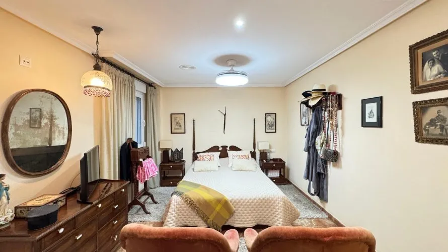 4 bedrooms apartment for sale, Torrevieja, Spain No. 84 № 12