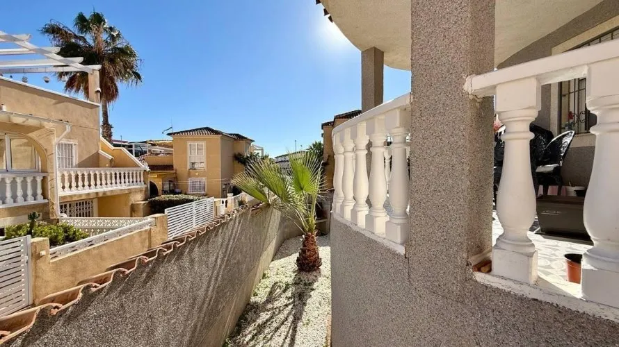 4 bedrooms villa for sale, Playa Flamenca II, Spain No. 169 № 11
