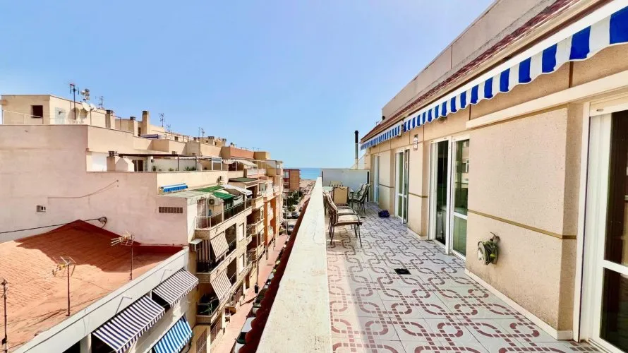 3 bedrooms penthouse for sale, La Mata, Spain No. 137 № 3
