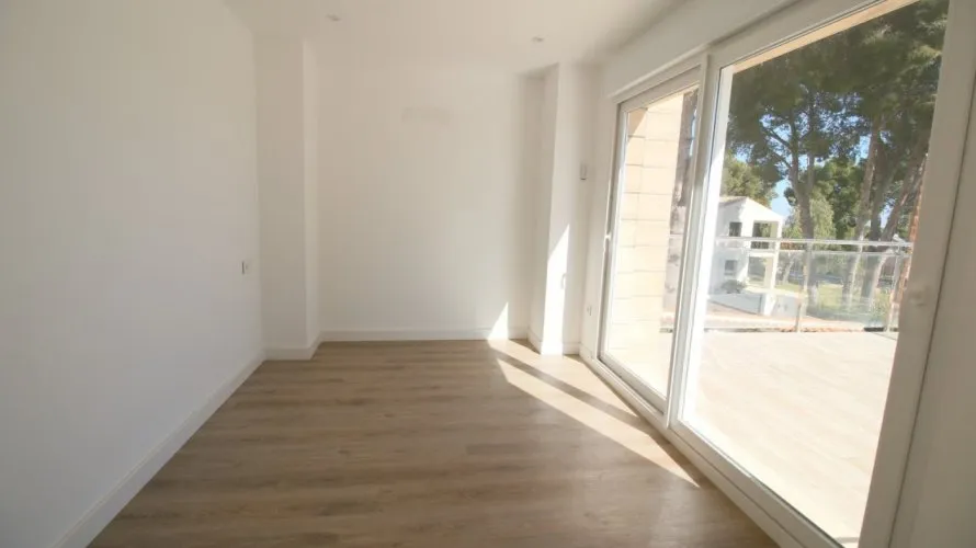 4 bedrooms apartment for sale, La Torre, Spain No. 319 № 13