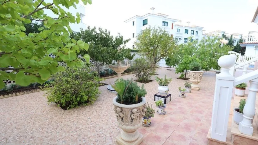5 bedrooms apartment for sale, Alicante, Spain No. 926 № 28