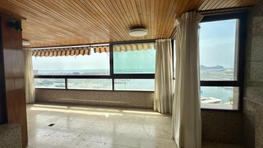 6 bedrooms penthouse for sale, Alicante, Spain No. 752 № 2
