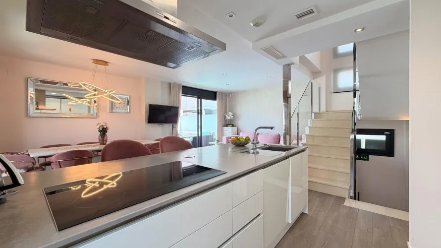 5 bedrooms villa for sale, Torrevieja, Spain No. 863 № 17