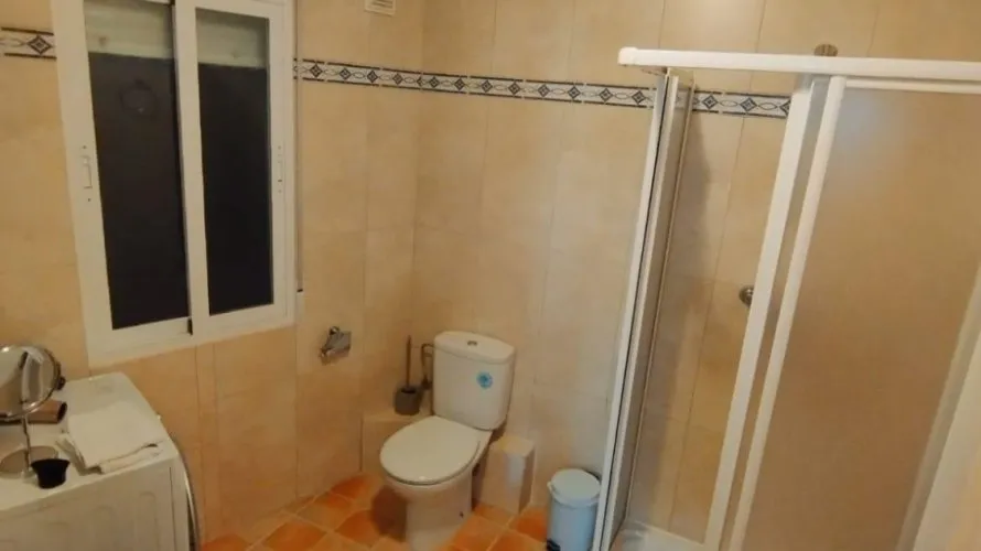 8 bedrooms villa for sale, Maryvilla, Spain No. 408 № 17