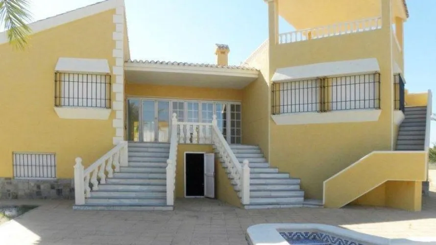 3 bedrooms villa for sale, La Manga del Mar Menor, Spain No. 268 № 3