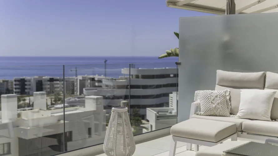 3 bedrooms apartment for sale, Fuengirola, Spain No. 98