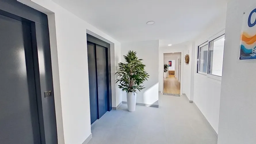 2 bedrooms apartment for sale, Benidorm, Spain No. 107 № 11