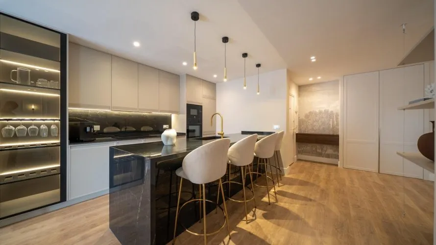 3 bedrooms apartment for sale, Madrid, Spain No. 921 № 12