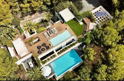 4 bedrooms villa for sale, Altea, Spain No. 593