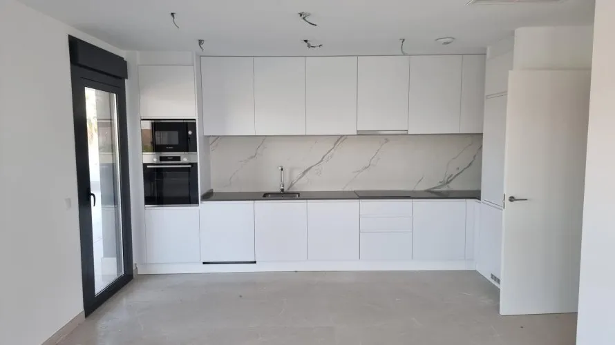2 bedrooms apartment for sale, Calpe, Spain No. 661 № 2