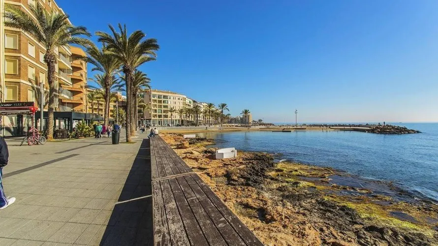 3 bedrooms apartment for sale, Torrevieja, Spain No. 240 № 8