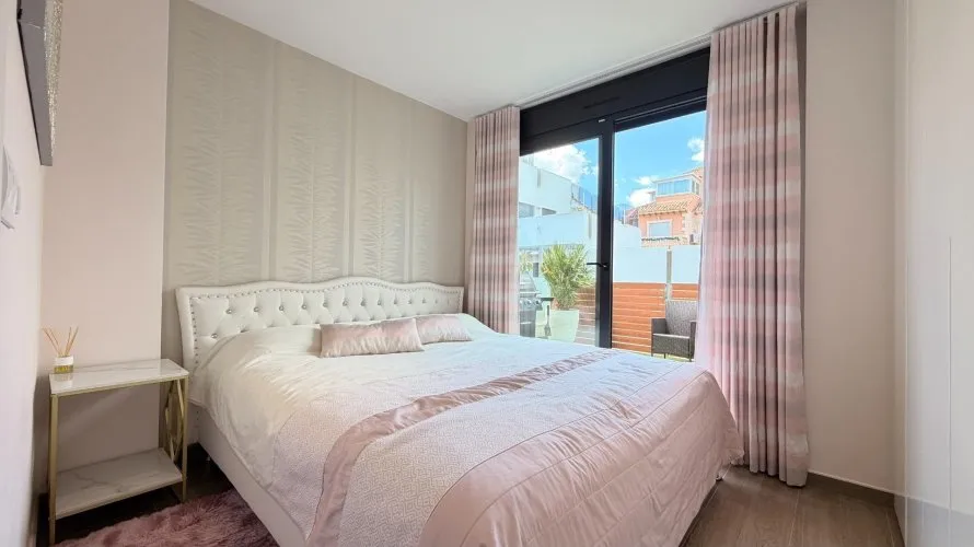 5 bedrooms villa for sale, Torrevieja, Spain No. 863 № 12