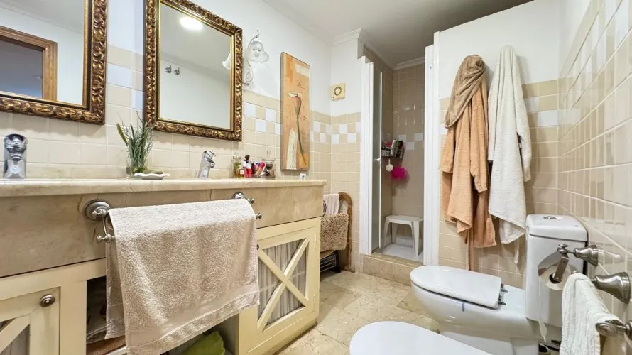 4 bedrooms apartment for sale, Torrevieja, Spain No. 84 № 10
