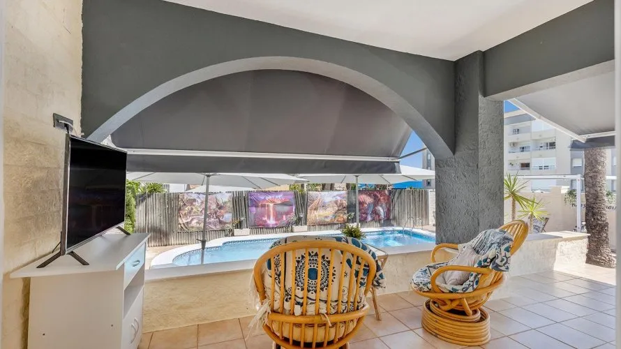 4 bedrooms villa for sale, Torrevieja, Spain No. 835 № 4