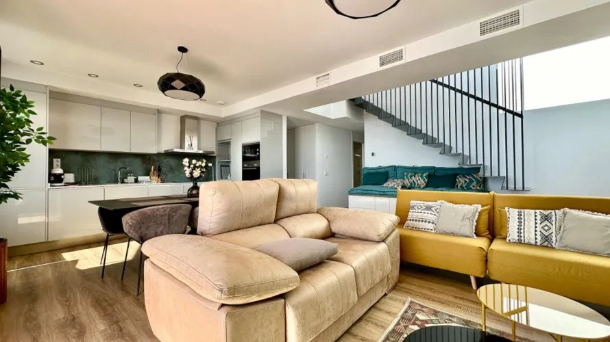 3 bedrooms penthouse for sale, Villajoyosa, Spain No. 370 № 1
