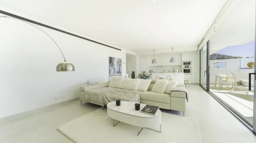 3 bedrooms apartment for sale, Fuengirola, Spain No. 98 № 16