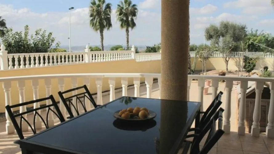 6 bedrooms apartment for sale, Torrevieja, Spain No. 842 № 4
