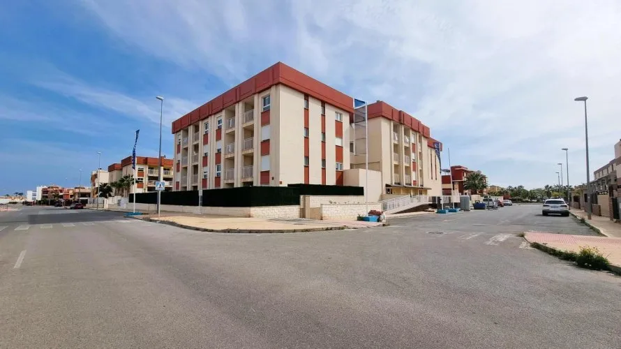 2 bedrooms apartment for sale, La Zenia, Spain No. 686