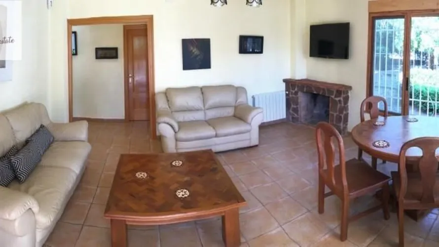 135m² apartment for sale, L'Eliana, Spain No. 471