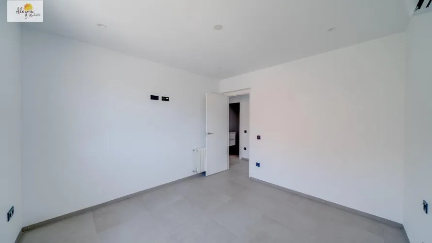 5 bedrooms villa for sale, Calpe, Spain No. 443 № 16
