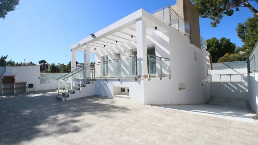 4 bedrooms apartment for sale, La Torre, Spain No. 319 № 1