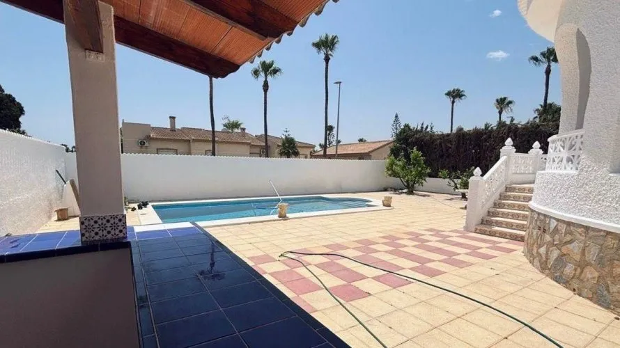 3 bedrooms villa for sale, Ciudad Quesada, Spain No. 819 № 2