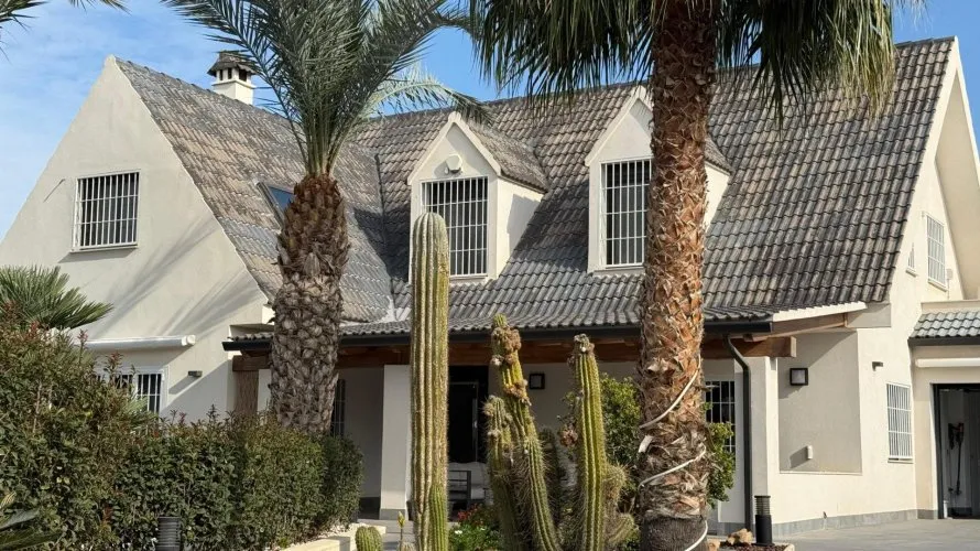 5 bedrooms villa for sale, San Juan, Spain No. 669 № 17