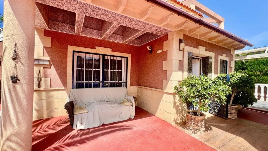 3 bedrooms villa for sale, Torrevieja, Spain No. 120 № 23