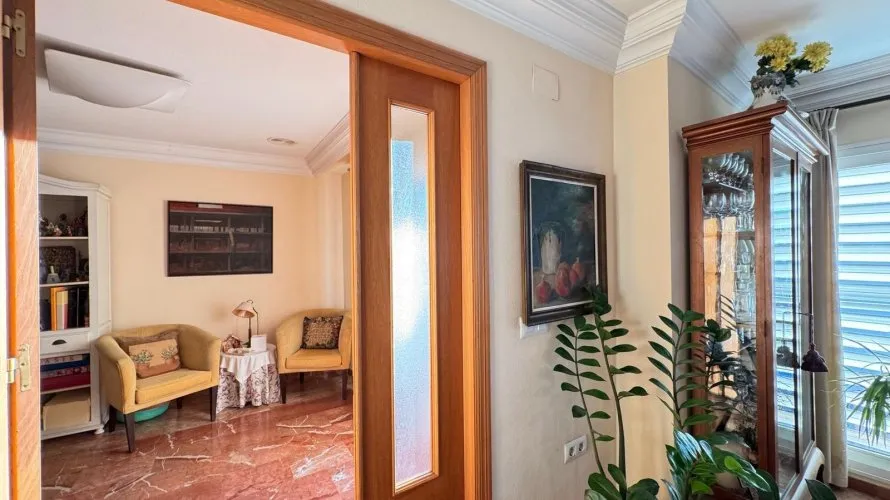 4 bedrooms apartment for sale, Torrevieja, Spain No. 84 № 19