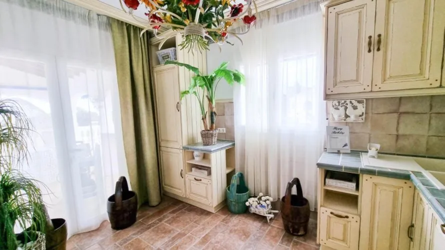 6 bedrooms villa for sale, Moraira, Spain No. 500 № 14