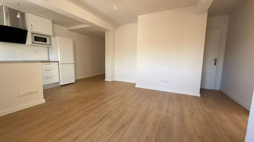 2 bedrooms apartment for sale, Madrid, Spain No. 908 № 7