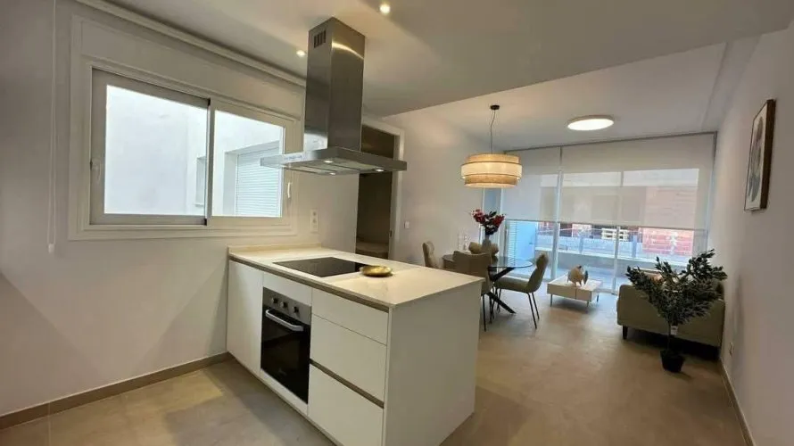 3 bedrooms apartment for sale, Torrevieja, Spain No. 154 № 6
