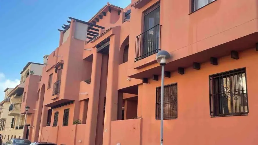 2 bedrooms apartment for sale, Torrevieja, Spain No. 933 № 18