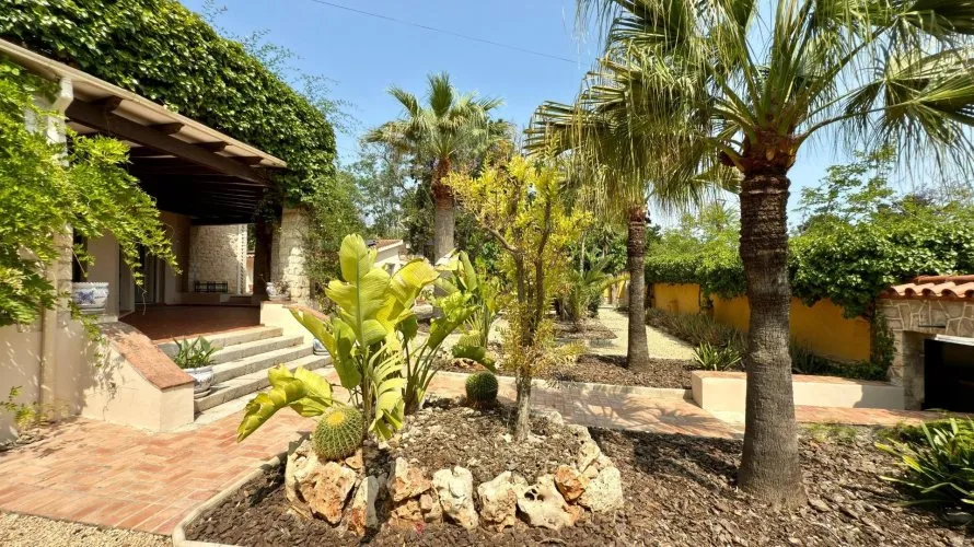 6 bedrooms apartment for sale, Alicante, Spain No. 748 № 23