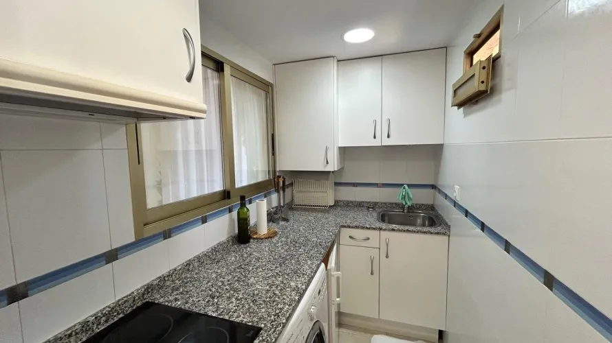 1 bedroom apartment for sale, Benidorm, Spain No. 860 № 2
