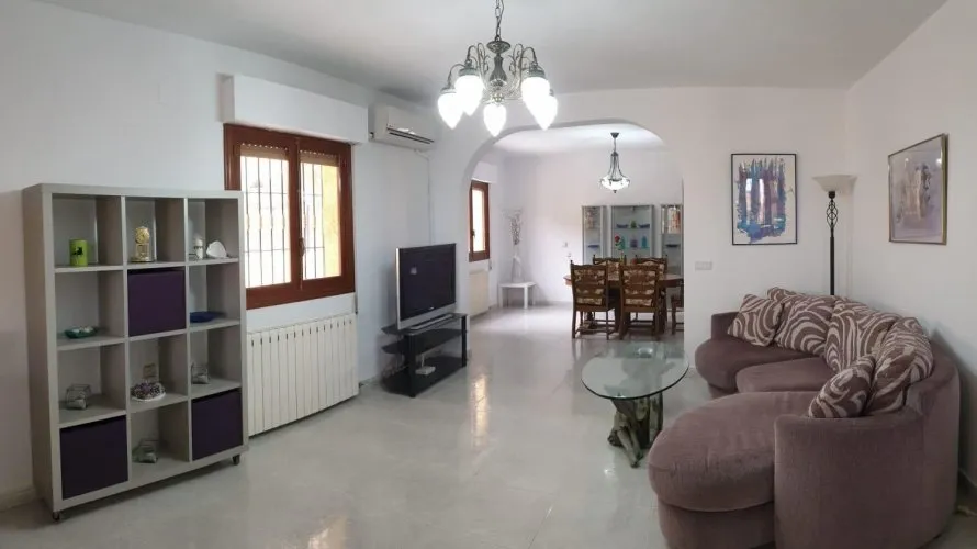 6 bedrooms villa for sale, Alicante, Spain No. 242 № 5