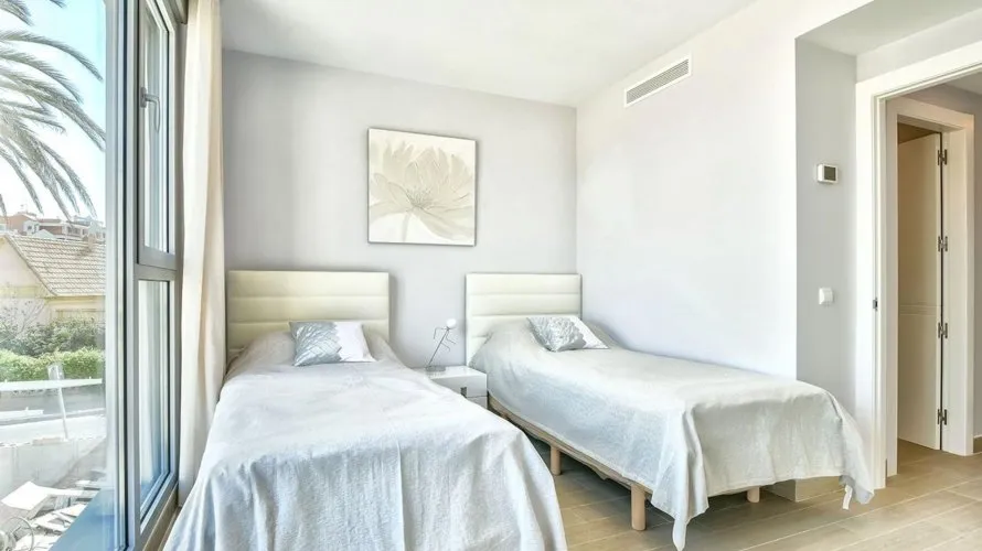 3 bedrooms apartment for sale, Calpe, Spain No. 160 № 9
