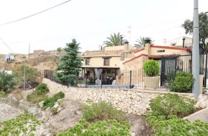5 bedrooms house for sale, Fortuna, Spain No. 824