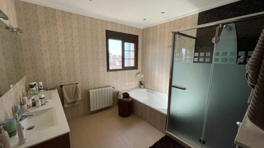 4 bedrooms apartment for sale, Ciudad Quesada, Spain No. 263 № 11