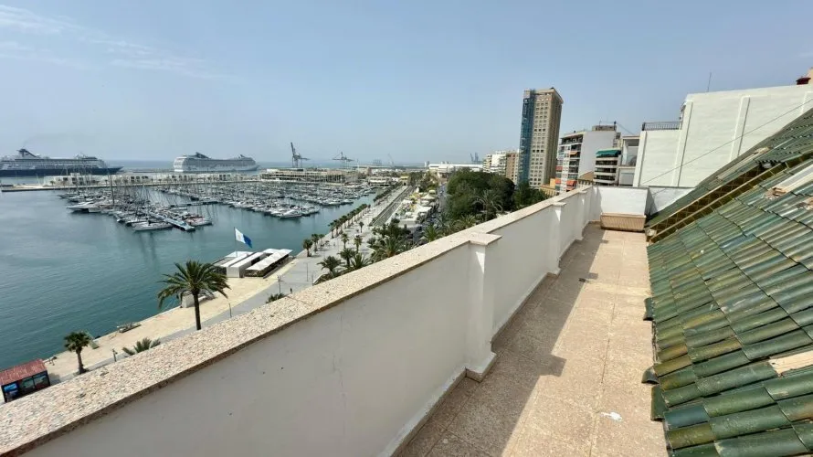 6 bedrooms penthouse for sale, Alicante, Spain No. 752 № 4