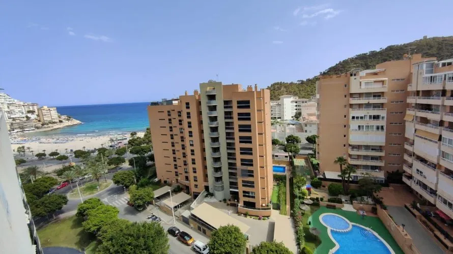 129m² apartment for sale, Villajoyosa, Spain No. 588 № 1