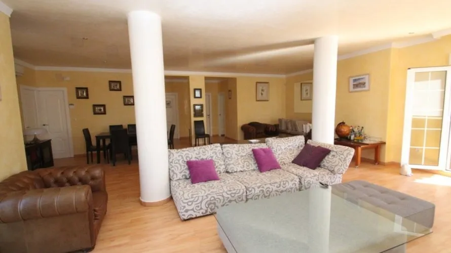 5 bedrooms villa for sale, Cabo Roig, Spain No. 563 № 8