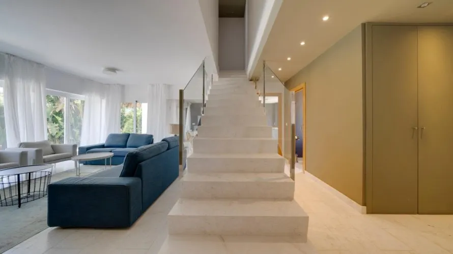4 bedrooms villa for sale, Albir, Spain No. 539 № 1