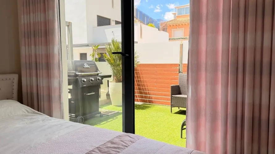 5 bedrooms villa for sale, Torrevieja, Spain No. 863 № 10